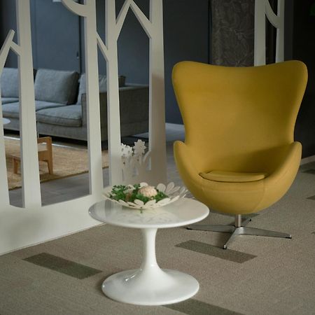 Holiday House Green Garden Гуджо Екстериор снимка