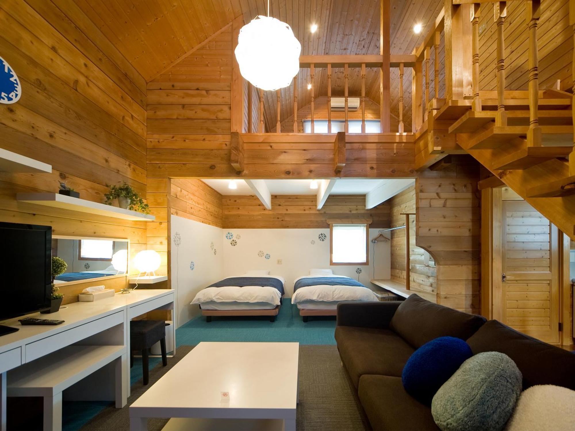 Holiday House Green Garden Гуджо Екстериор снимка