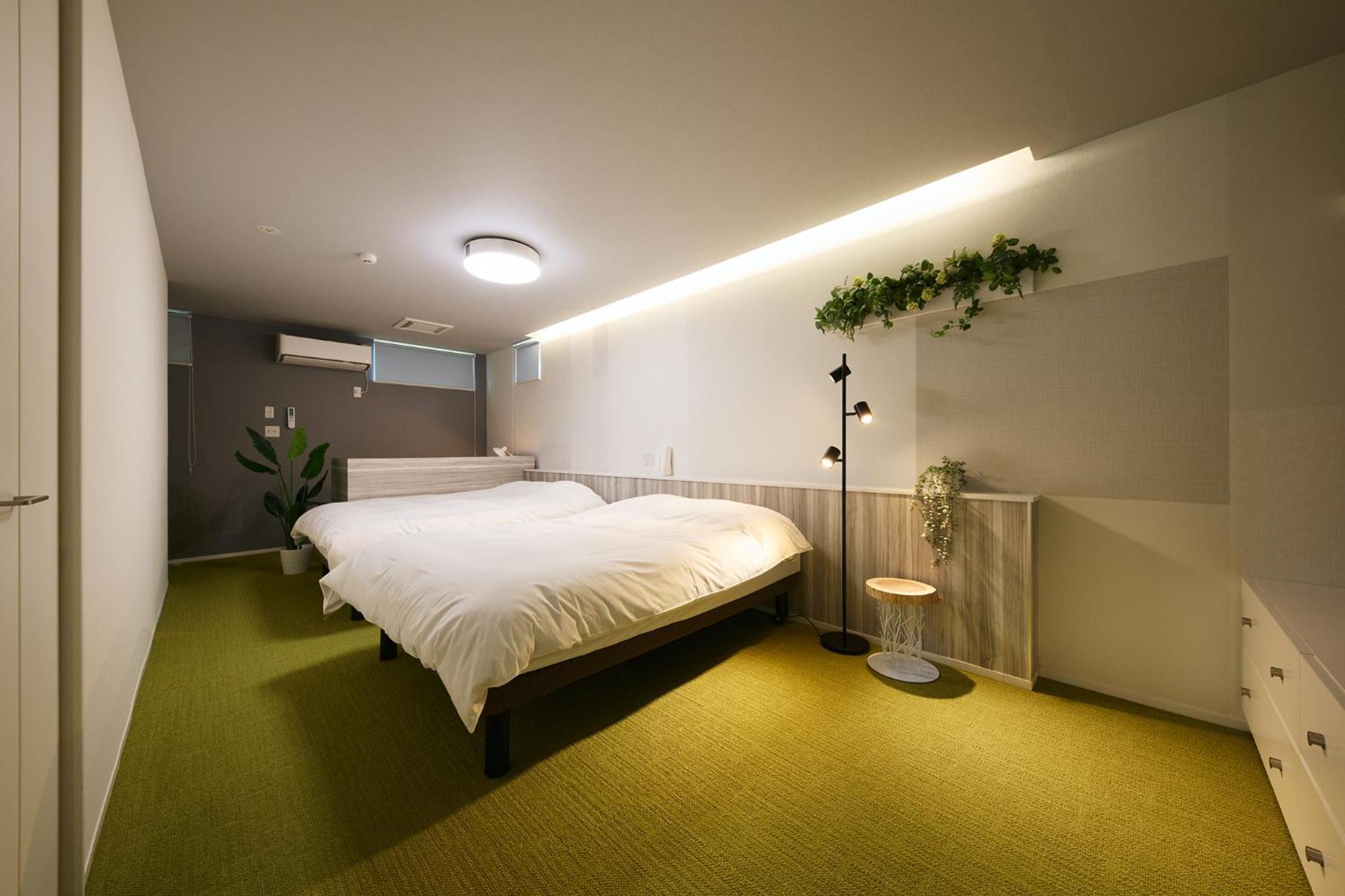 Holiday House Green Garden Гуджо Екстериор снимка