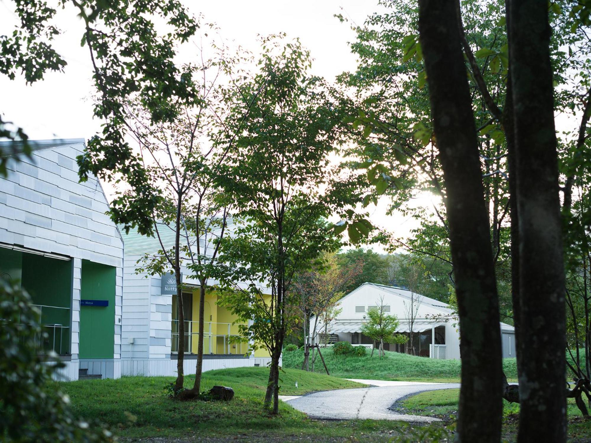 Holiday House Green Garden Гуджо Екстериор снимка