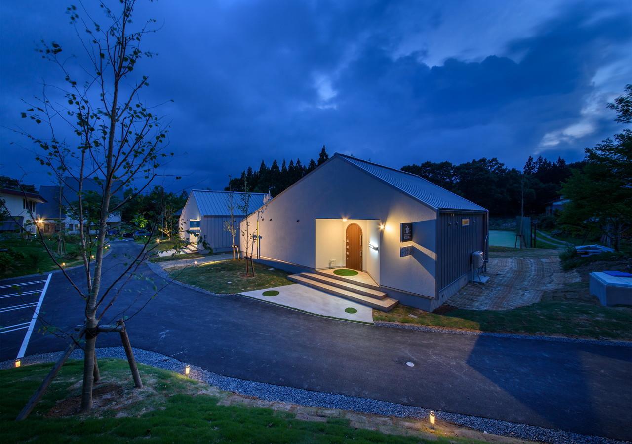 Holiday House Green Garden Гуджо Екстериор снимка